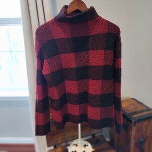 Black and red pattern sweater